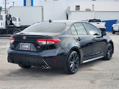 Used 2024 Toyota Corolla SE image 7