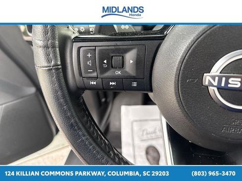 Used 2022 Nissan Pathfinder SV AWD/4WD image 26