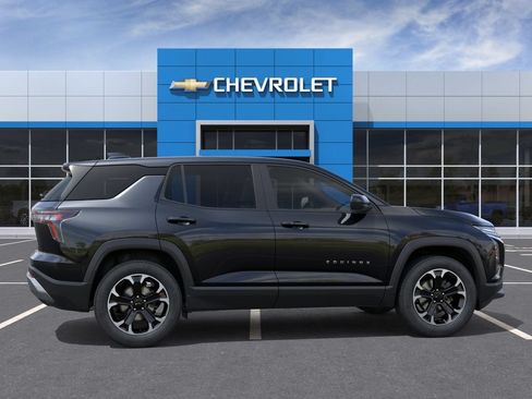 New 2026 Chevrolet Equinox LT w/ Convenience Package II AWD/4WD image 5