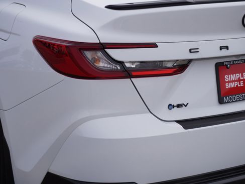 Used 2026 Toyota Camry Hybrid image 9