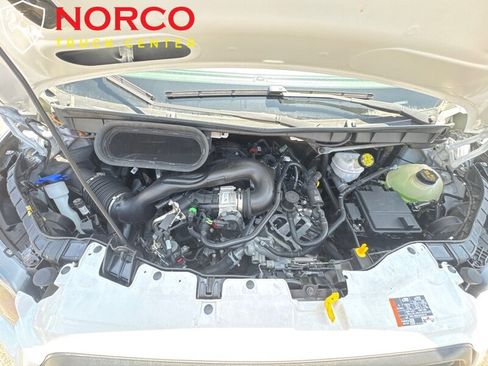 Used 2020 Ford Transit 250 Medium Roof image 26
