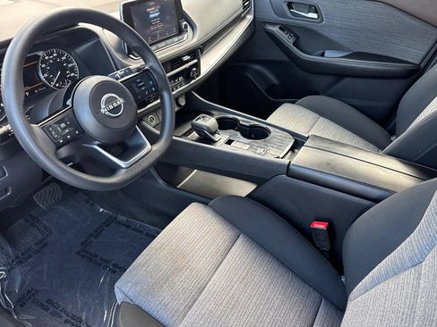 Used 2023 Nissan Rogue SV FWD image 10