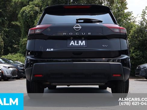 Used 2024 Nissan Rogue SV FWD image 6