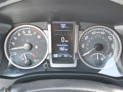 Used 2022 Toyota Tacoma SR5 image 17