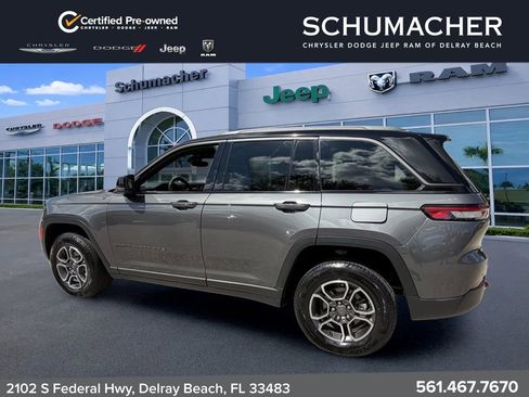 Used 2022 Jeep Grand Cherokee Trailhawk AWD/4WD image 5