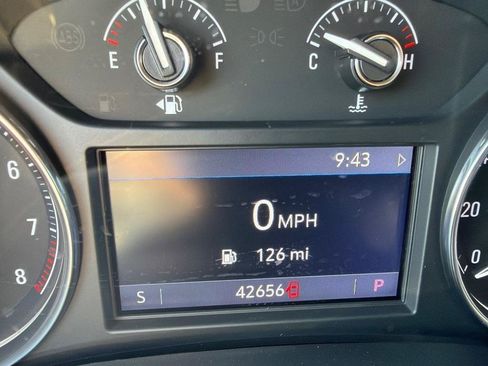 Used 2023 Buick Enclave Essence AWD/4WD image 15