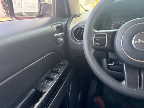 Used 2017 Jeep Patriot Sport w/ Power Value Group FWD image 19