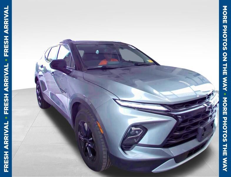 Used 2023 Chevrolet Blazer LT w/ Convenience Package AWD/4WD image 1