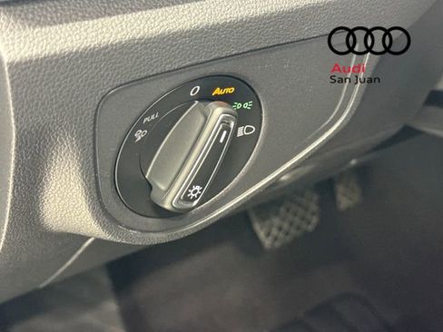 Used 2021 Volkswagen Atlas Cross Sport S image 29