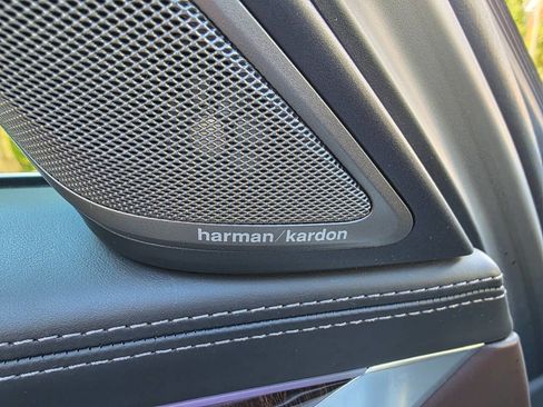 Used 2020 BMW 750i xDrive w/ Executive Package image 10