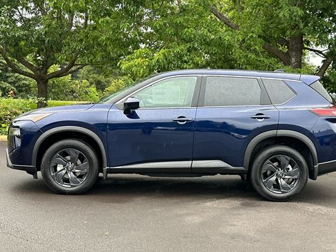 New 2026 Nissan Rogue SV AWD/4WD image 5
