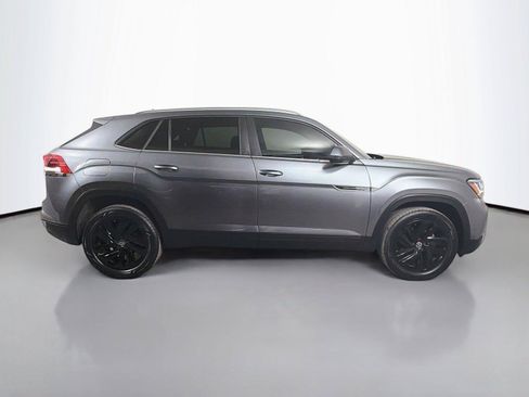 Certified 2023 Volkswagen Atlas Cross Sport SE w/ Panoramic Sunroof Package FWD image 4