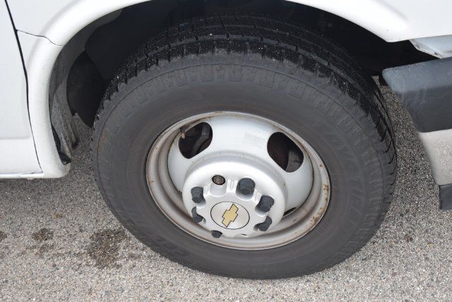 Used 2021 Chevrolet Express 3500 w/ Power Convenience Package RWD image 11