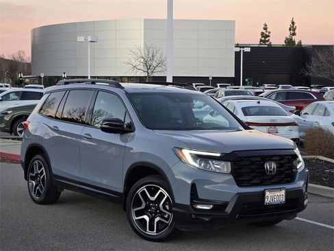 Certified 2023 Honda Passport Elite image 1