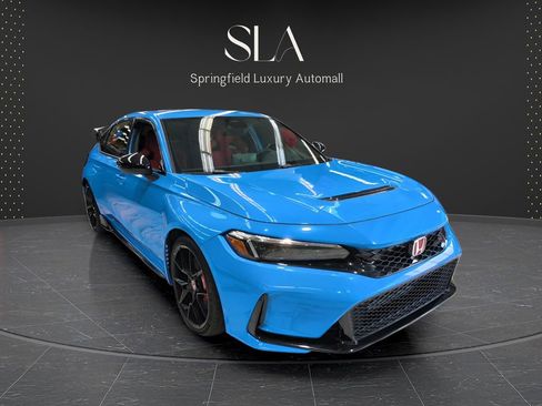 Used 2025 Honda Civic Type R image 1