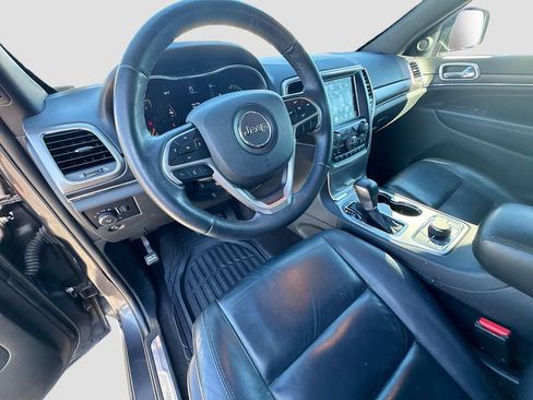 Used 2018 Jeep Grand Cherokee Limited image 9