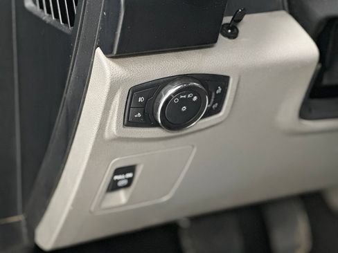 Used 2018 Ford F150 XL w/ Equipment Group 101A Mid AWD/4WD image 17