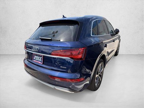 Used 2021 Audi Q5 2.0T Premium w/ Convenience Package AWD/4WD image 4