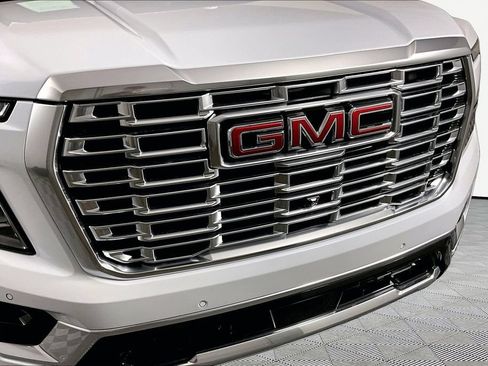 Used 2026 GMC Yukon XL Denali RWD image 31
