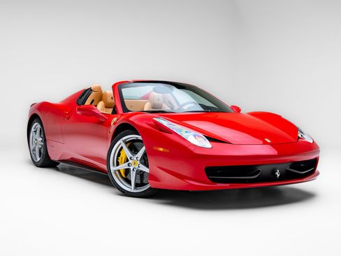 Used 2014 Ferrari 458 Spider RWD image 24