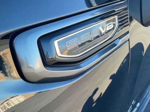 Used 2019 GMC Sierra 1500 AT4 w/ AT4 Premium Package image 13