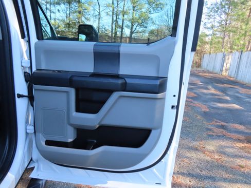 Used 2022 Ford F350 XL w/ STX Appearance Package image 24