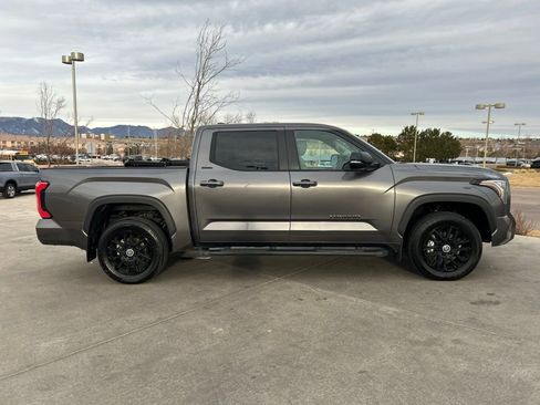 Used 2024 Toyota Tundra Limited image 9