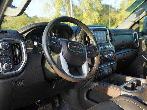 Used 2021 GMC Sierra 3500 SLT w/ SLT Convenience Package AWD/4WD image 27