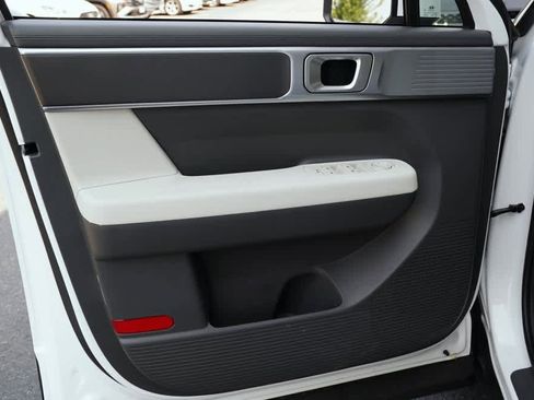 New 2026 Hyundai Santa Fe SE image 7