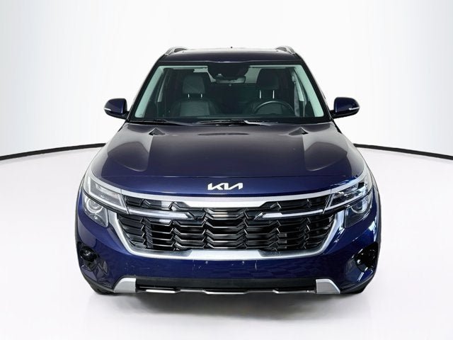 Certified 2024 Kia Seltos EX AWD/4WD image 2