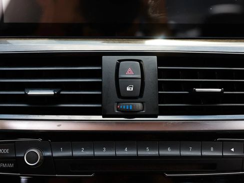 Used 2015 BMW M3 RWD image 36
