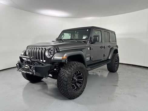 Used 2020 Jeep Wrangler Unlimited Sahara AWD/4WD image 2