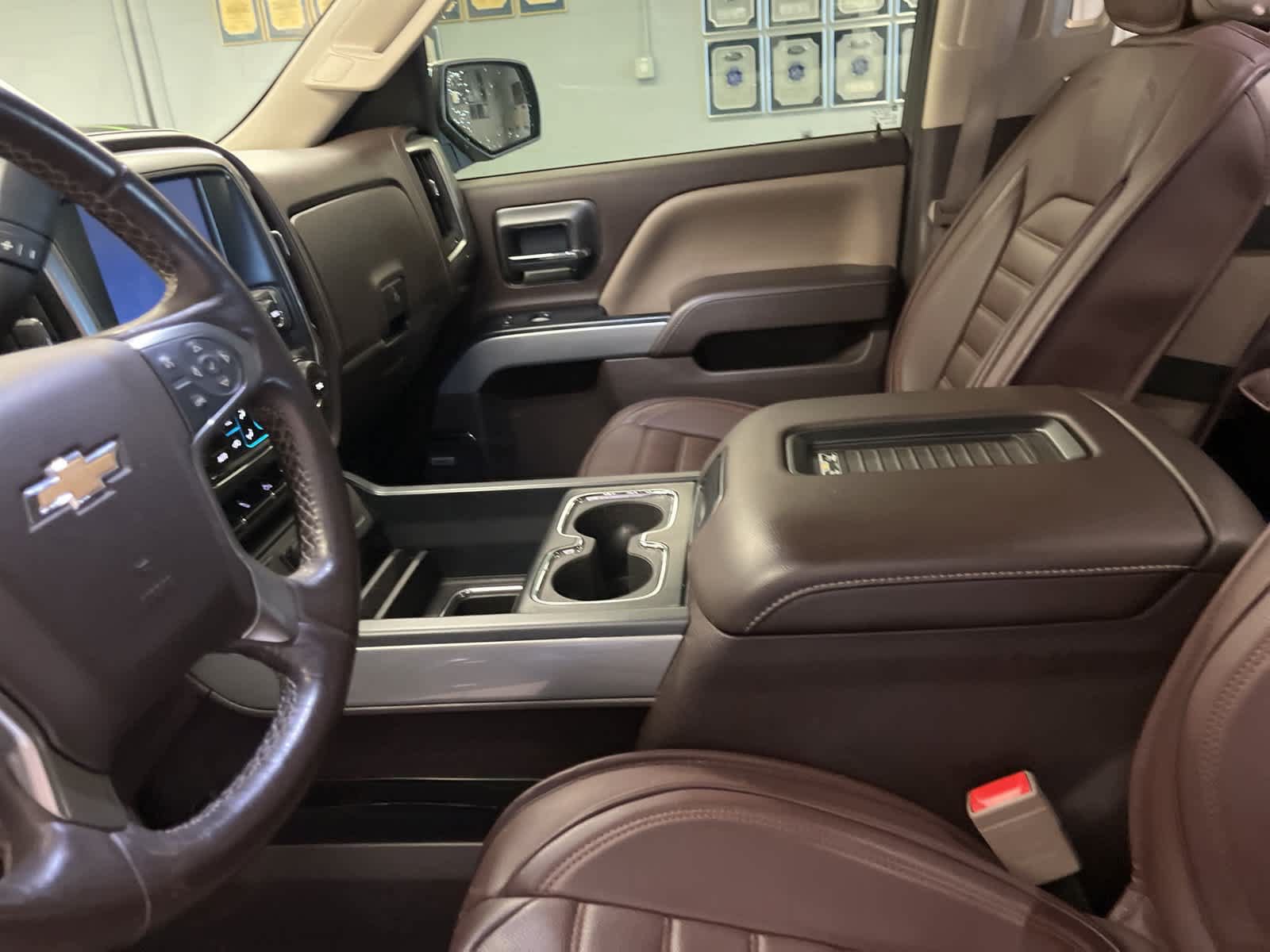 Used 2016 Chevrolet Silverado 1500 LTZ Z71 w/ LTZ Plus Package AWD/4WD image 33
