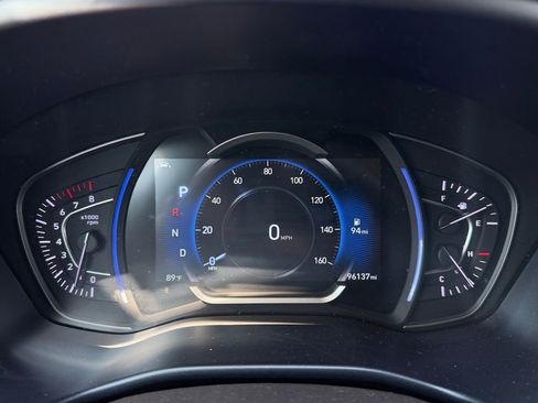 Used 2019 Hyundai Santa Fe SEL FWD image 16