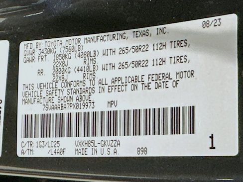 Used 2023 Toyota Sequoia Capstone AWD/4WD image 35