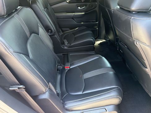 Used 2023 Honda Pilot EX-L image 30