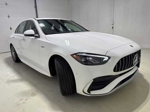Used 2023 Mercedes-Benz C 43 AMG 4MATIC Sedan image 3