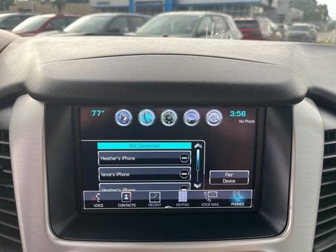 Used 2020 GMC Yukon XL SLT w/ Premium Edition image 28