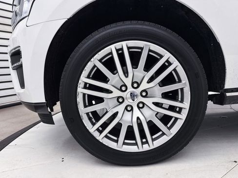 Used 2024 Ford Expedition Max Limited image 17