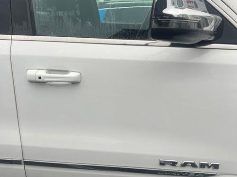 Used 2024 RAM 1500 Limited AWD/4WD image 5