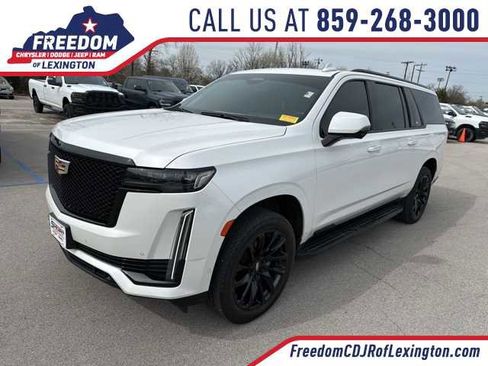 Used 2021 Cadillac Escalade ESV Sport Platinum image 1