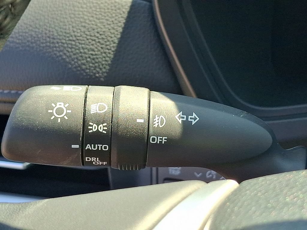 Used 2025 Toyota Grand Highlander AWD image 27