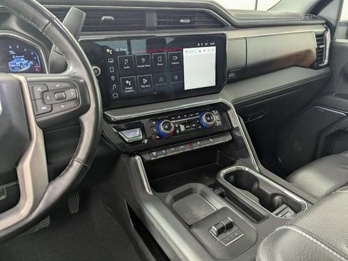 Used 2024 GMC Sierra 3500 Denali w/ Denali Reserve Package image 14