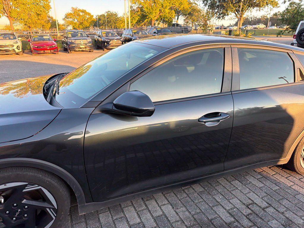 Used 2025 Kia K4 EX FWD image 5