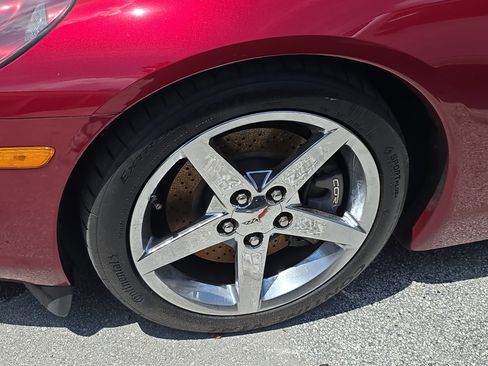 Used 2007 Chevrolet Corvette Convertible w/ Preferred Equipment Group image 2