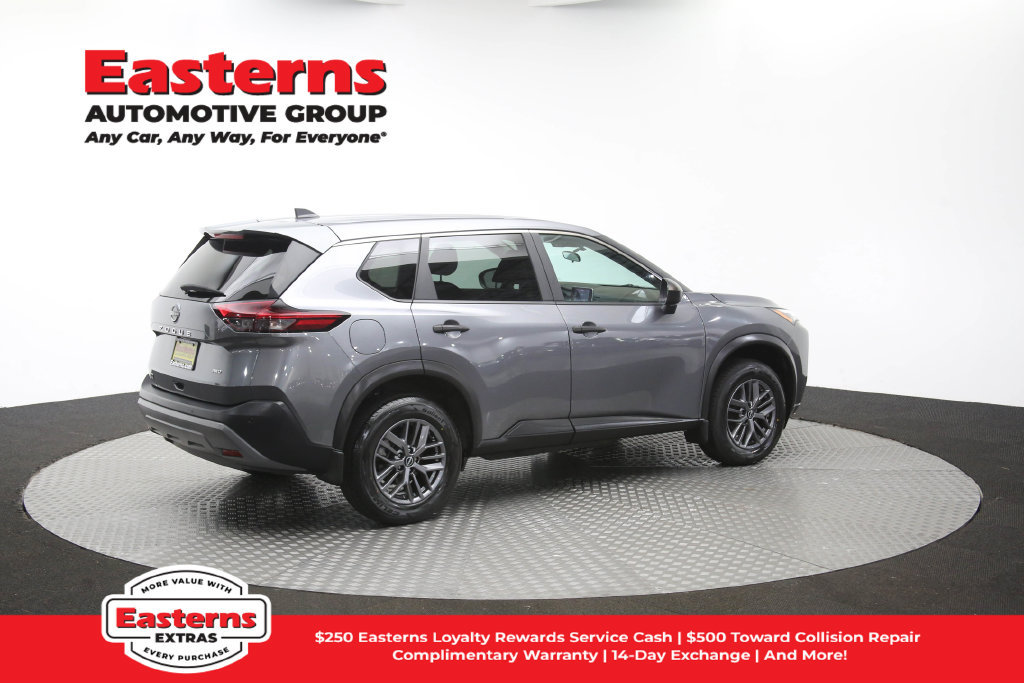Used 2023 Nissan Rogue S AWD/4WD image 45
