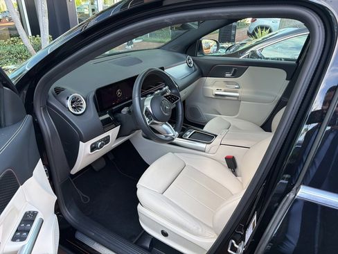 Certified 2025 Mercedes-Benz GLA 250 image 4