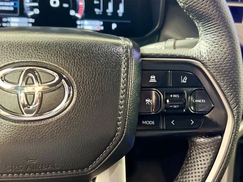 Used 2026 Toyota Tundra Limited w/ Power Package image 18