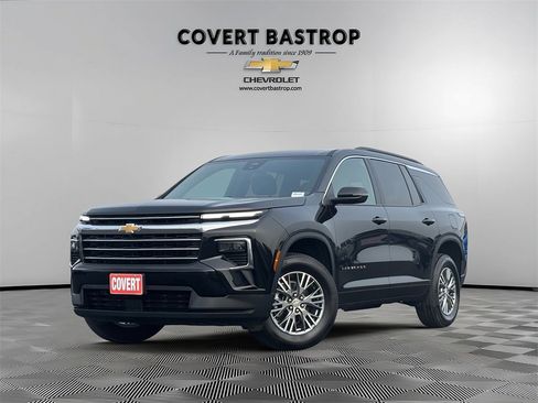 Certified 2025 Chevrolet Traverse LT image 1