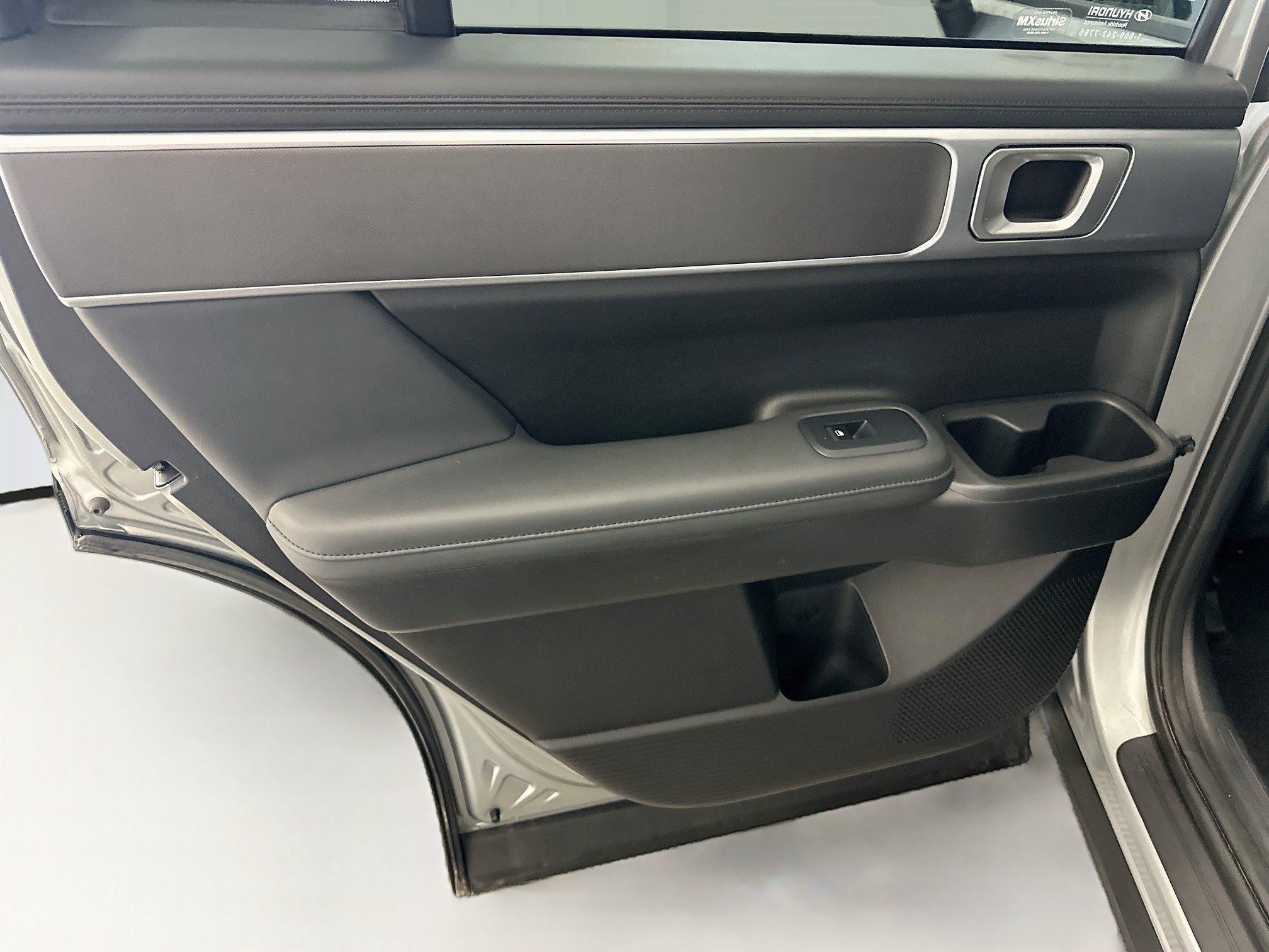 Used 2025 Hyundai Santa Fe SEL AWD/4WD image 26